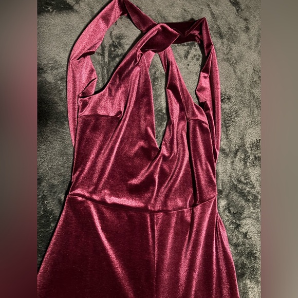 WINE VELVET CRISS CROSS BACK JUMPSUIT. Insanely comfortable while fashionable! - Picture 6 of 11